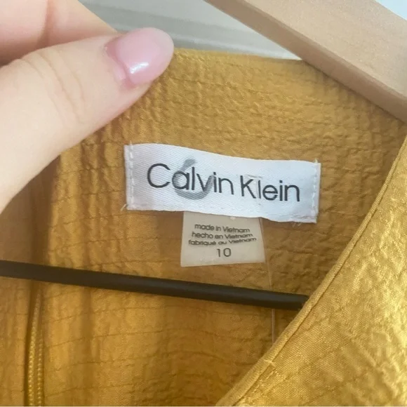 Calvin Klein Mustard new with tags romper with bell sleeves - Picture 5 of 7